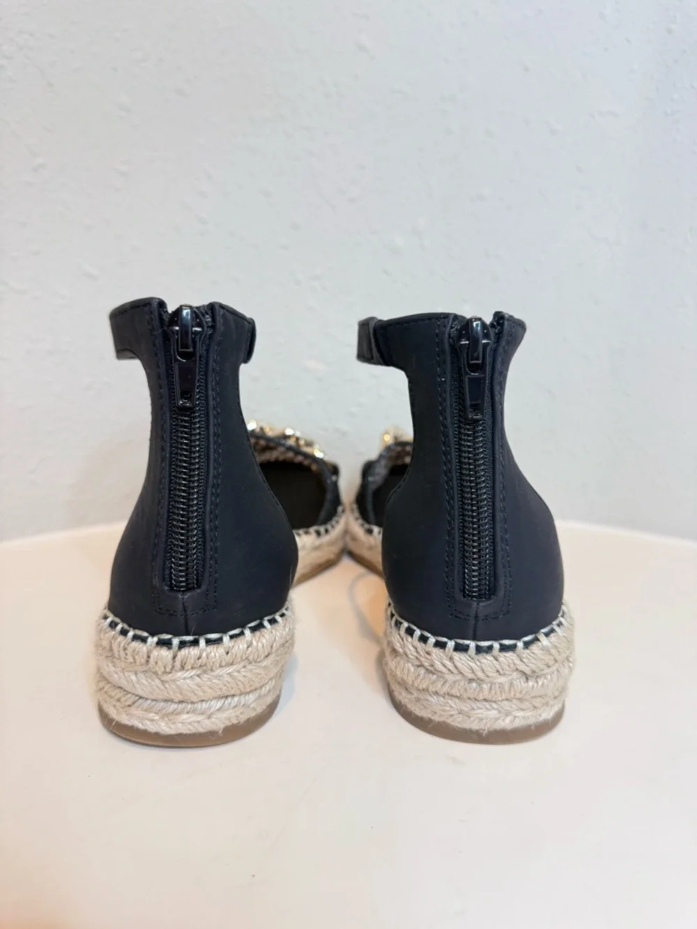INC International Concepts black mesh